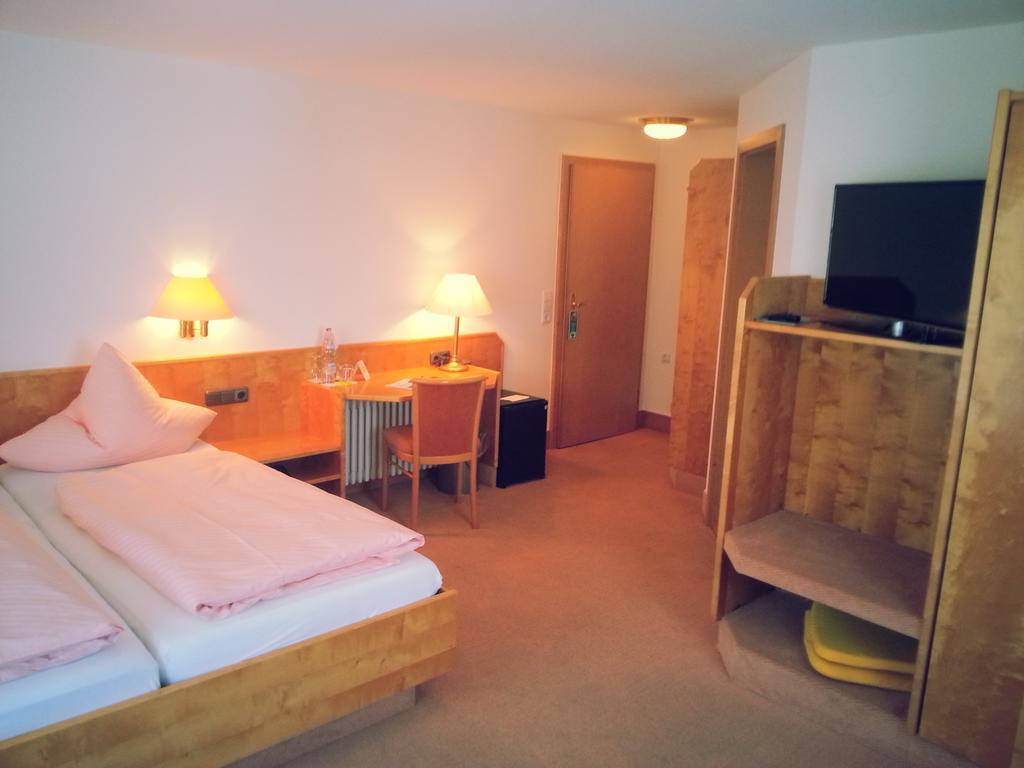 Hotel Seewirt Nonnenhorn Room photo